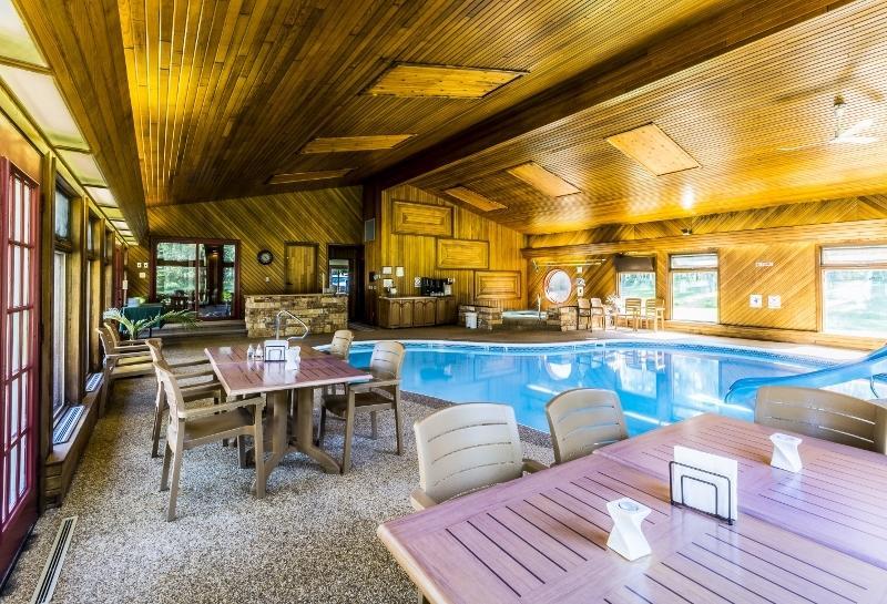 Rustlers Lodge Sundre Eksteriør billede