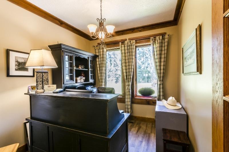 Rustlers Lodge Sundre Eksteriør billede