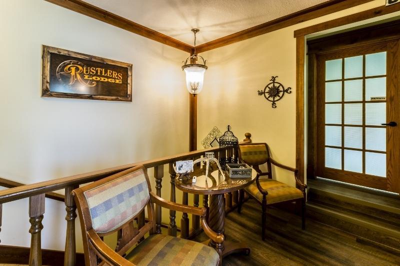 Rustlers Lodge Sundre Eksteriør billede