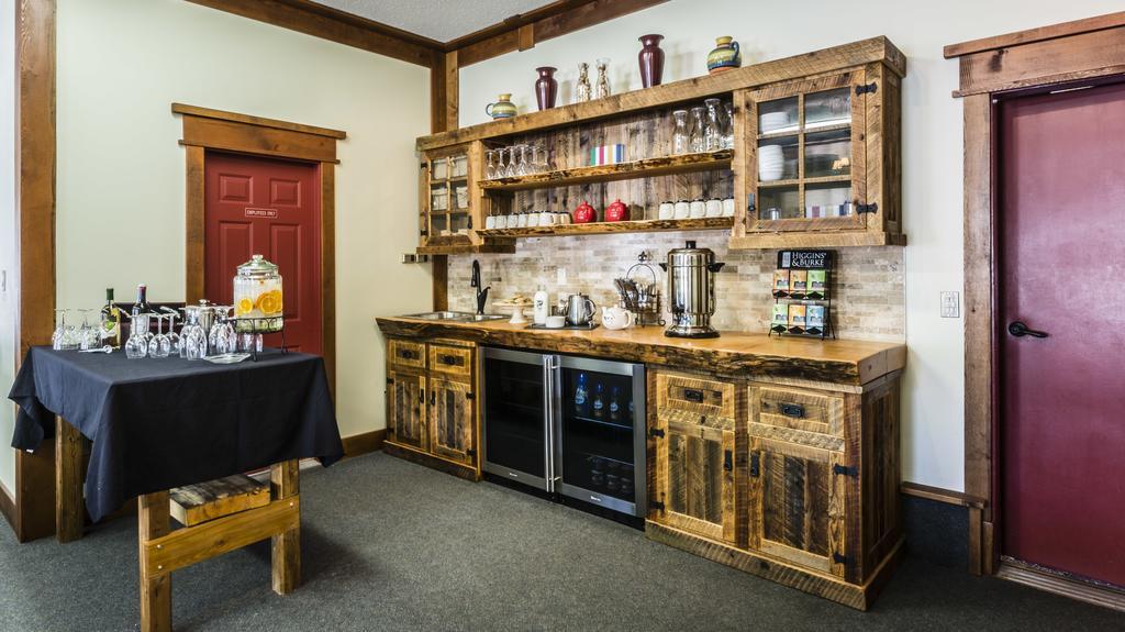 Rustlers Lodge Sundre Eksteriør billede