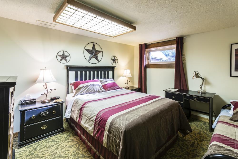 Rustlers Lodge Sundre Eksteriør billede